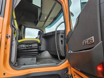 FH 16.550 6x4 / PALFINGER PK 27 tm CRANE - KRAN